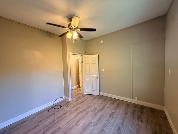 4th image of 406 N Gardner St
