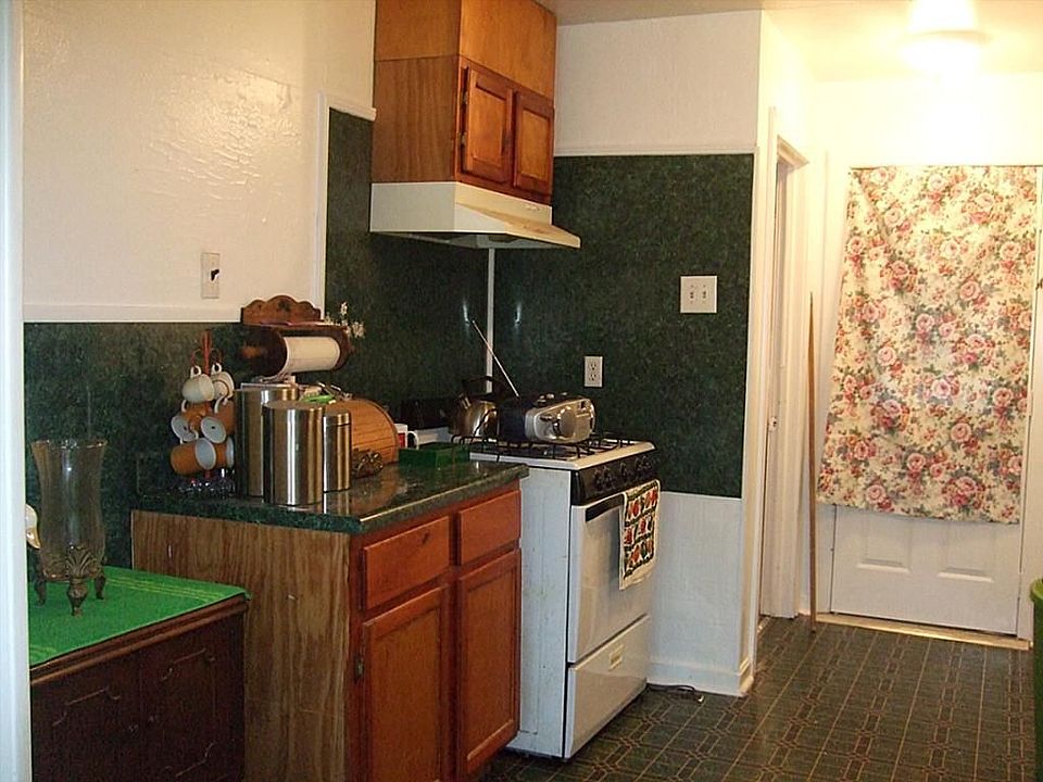 1st image of 808 Fairbanks St