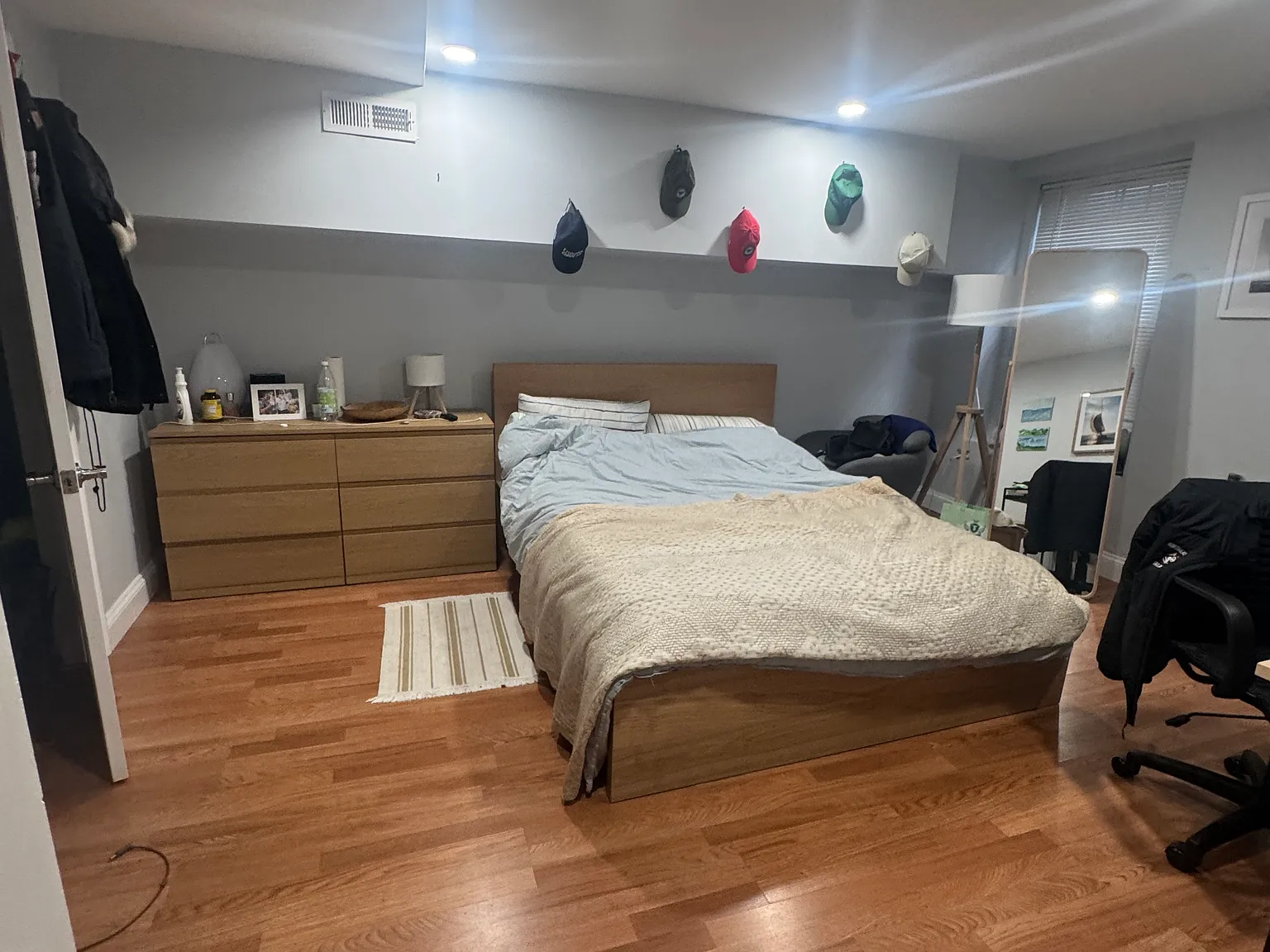 3 bed, 1500 sqft, $5,200 — Photo 1
