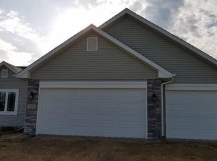 859 Vernon Dr, Belvidere, IL 61008