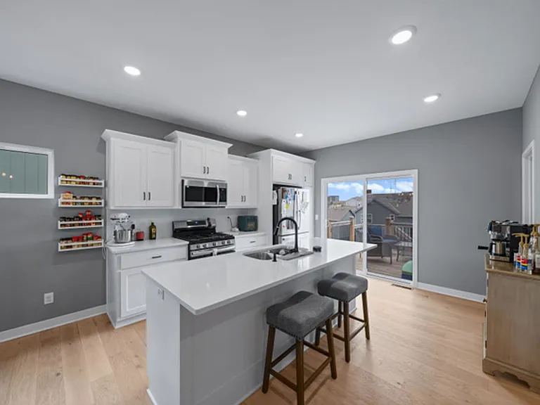 16083 Ryan Cir — Photo 9
