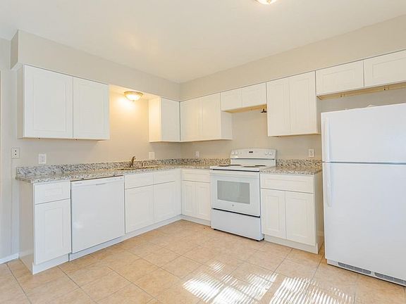 5th image of 2010 Cranford Dr APT 31