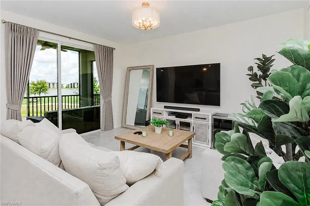 5835 Double Eagle Circle # 4727 - The National - Prada — Photo 4