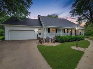 300 Drake Ct, Marshfield, WI 54449