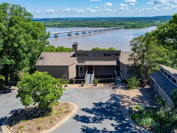 1 Rivers Edge Dr, Little Rock, AR 72227