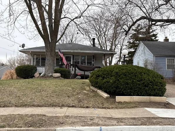 1518 E 32nd St, Des Moines, IA 50317