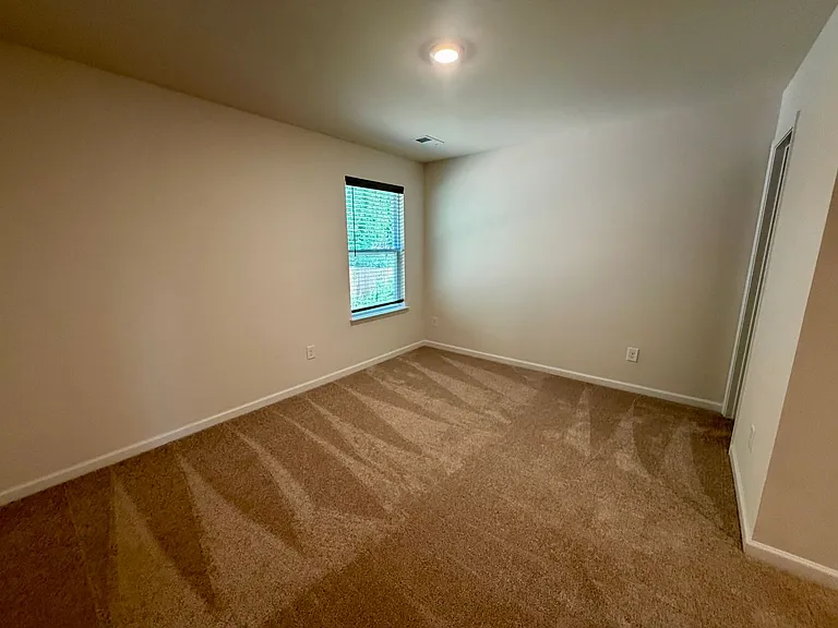 220 Roper St — Photo 29