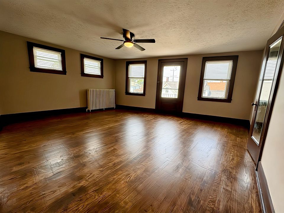 Hardwood floors, large coat closet