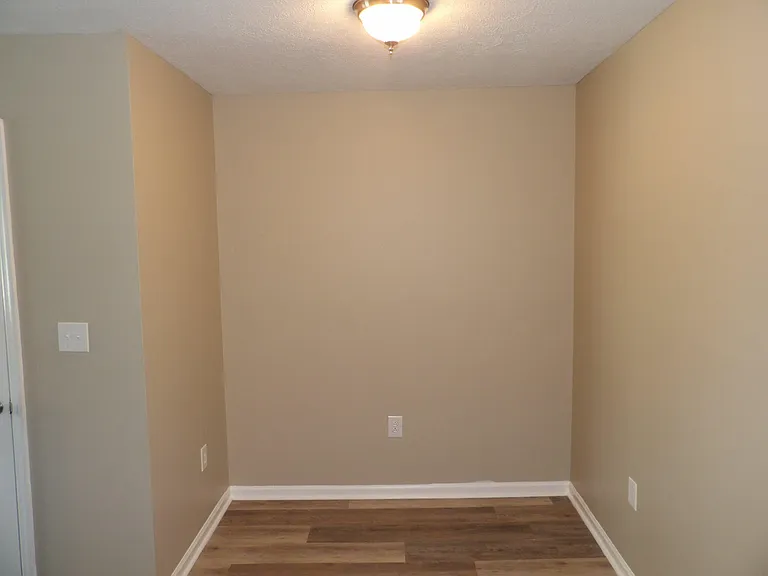 902 Plaza Dr #5 — Photo 29
