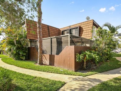 106 Weybridge Cir APT A, Royal Palm Beach, FL, 33411