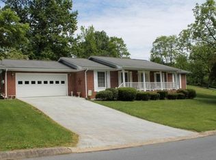 709 Carter Blvd, Elizabethton, TN 37643