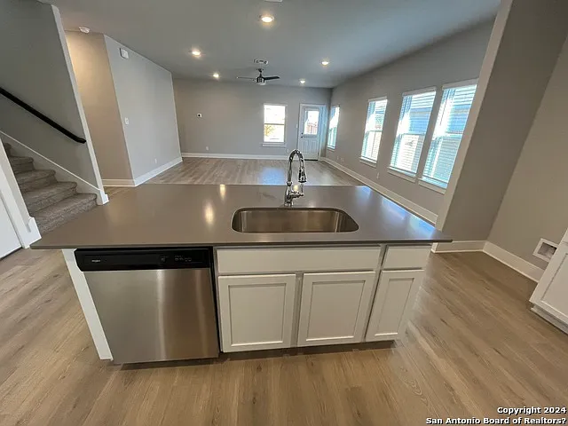 4506 Nueces Path — Photo 8