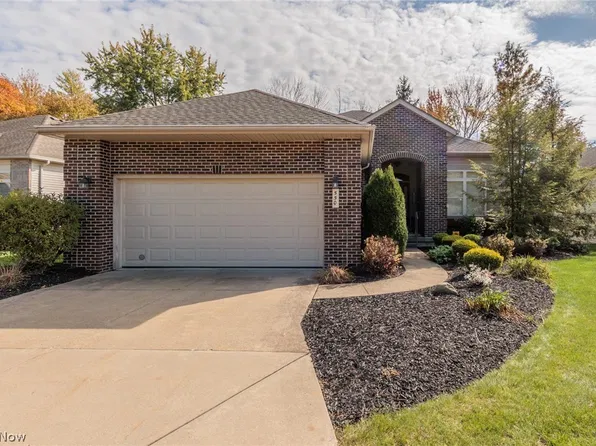 550 Deer Path Ln, Northfield, OH 44067
