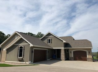 8711 Schuster Rd, Berlin, WI 54923