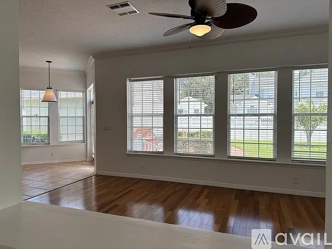 407 Iris St — Photo 32