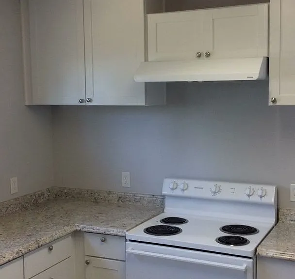123 W 20th St — Photo 13