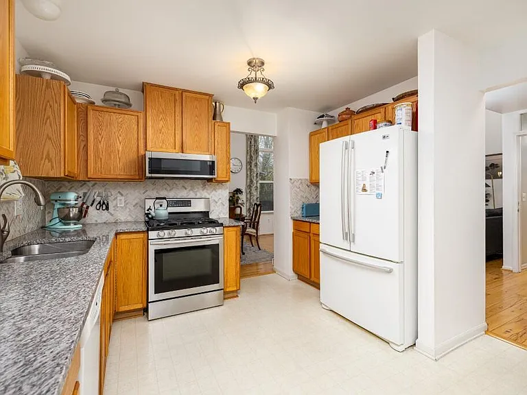 3339 Elsinore Ct — Photo 20