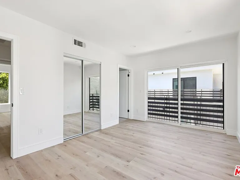 2111 Holly Dr #2 — Photo 12