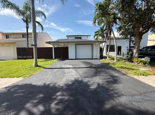 14720 SW 106th Ter, Miami, FL 33196