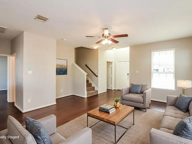 21822 Octavia Way — Photo 6