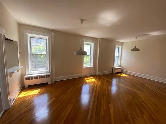 Rented by Dwell Residential Inc | media 14