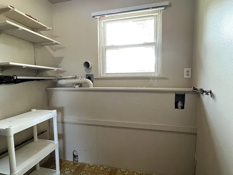 743 Boltz Dr — Photo 25