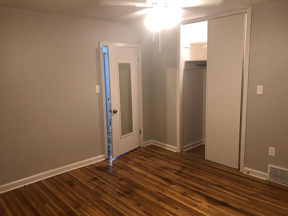 3rd image of 2804 N University Ave