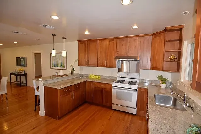 4181 Blewett St — Photo 7