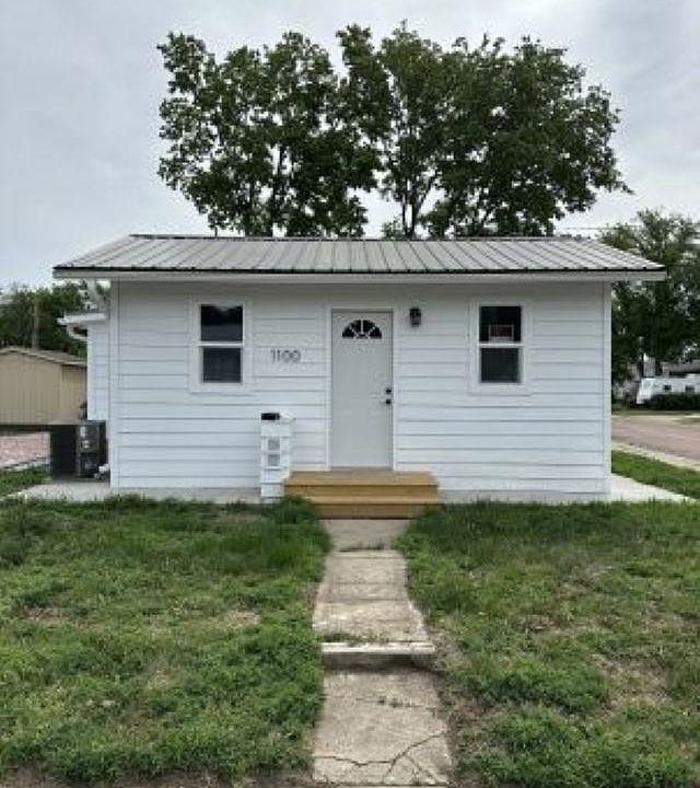 1st image of 1100 Burleigh St