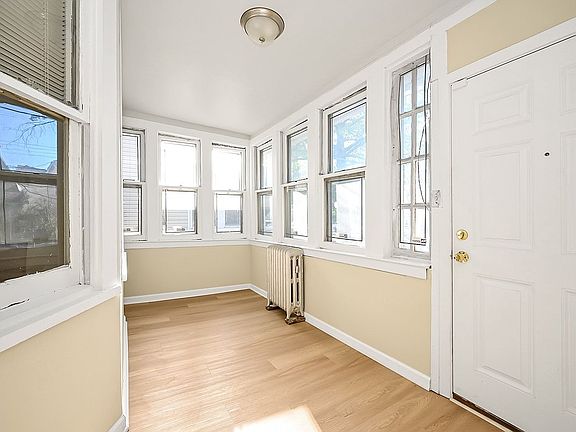 2nd image of 17016 108th Ave