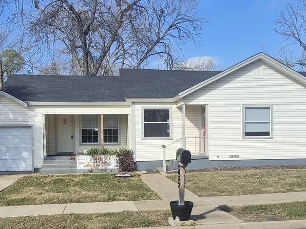 832 Featherston St, Cleburne, TX 76033