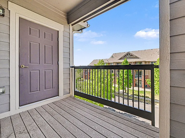 2450 Windrow Dr — Photo 10
