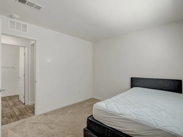 6924 Spicy Merlot St — Photo 10