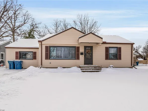 37304 Sharpe Ave, Willoughby, OH 44094