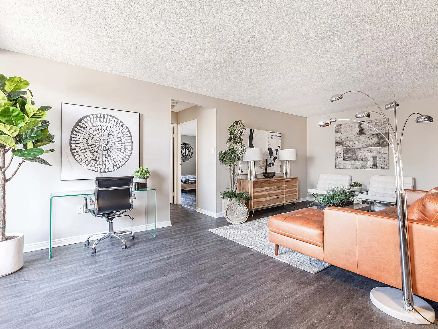 Woodbury Towers — Photo 4