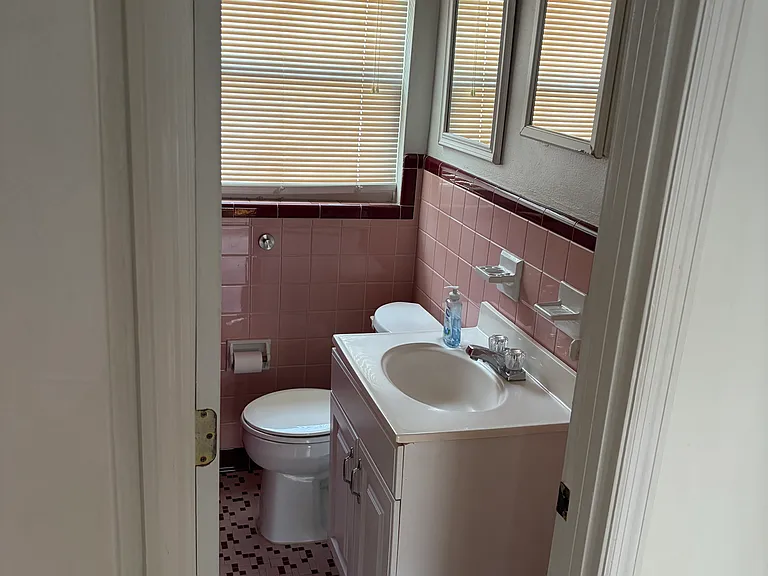 2314 W Gray St — Photo 21