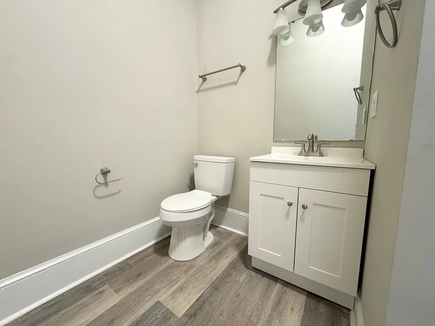 212 N Martin Luther King Jr Drive — Photo 2