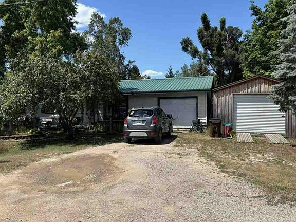 2nd image of 3125 6th St