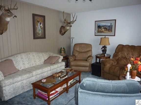 3rd image of 220 Dorchester Dr