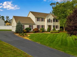 80 Narrow Ln, Milford, CT 06461