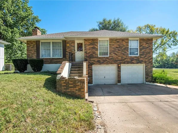 8617 Evanston Ave, Raytown, MO 64138