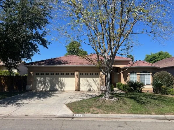 2378 E Christopher Dr, Fresno, CA 93720