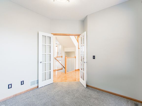 5th image of 9300 Balsamfir Ave N