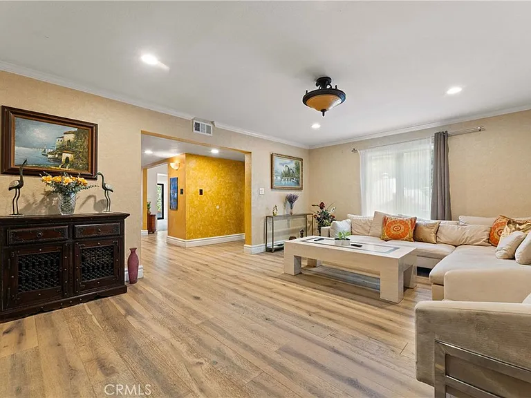 4007 Alta Mesa Studio Ctr — Photo 8