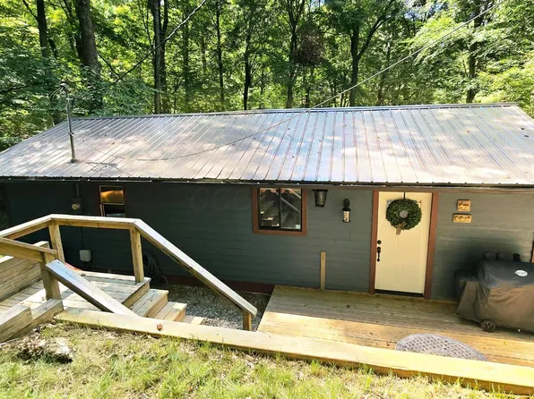 1592 Cardinal Hill Ln, Sugar Grove, OH 43155