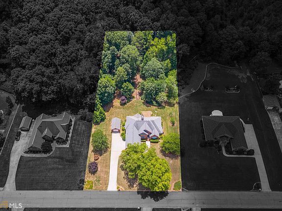 2nd image of 1008 Landmark Dr