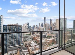 212 W Kinzie St #711, Chicago, IL 60654