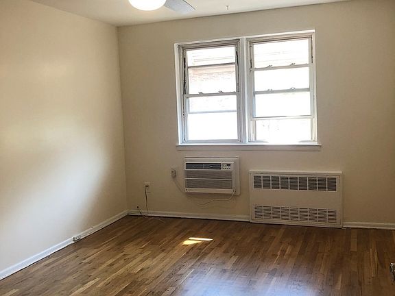 3rd image of 759 E 56th St #2