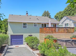 5946 46th Ave SW, Seattle, WA 98136