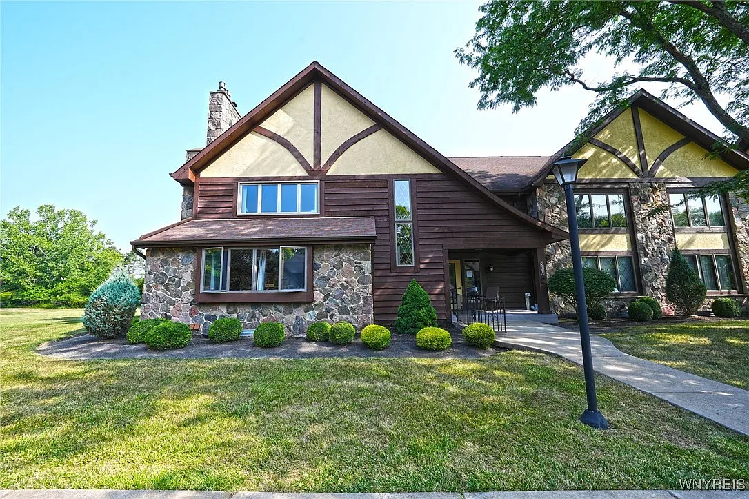 5291 Chestnut Ridge Rd APT E photo 1
